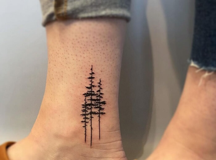 Tattoo cây thông8
