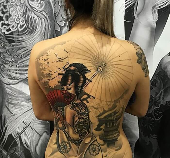 Tattoo cô gái Trung Hoa ở lưng33