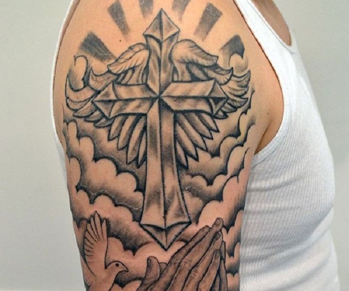 Tattoo đám mây cùng thánh giá31