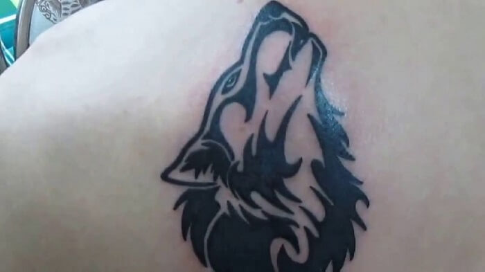 Tattoo chó sói hú trăng14