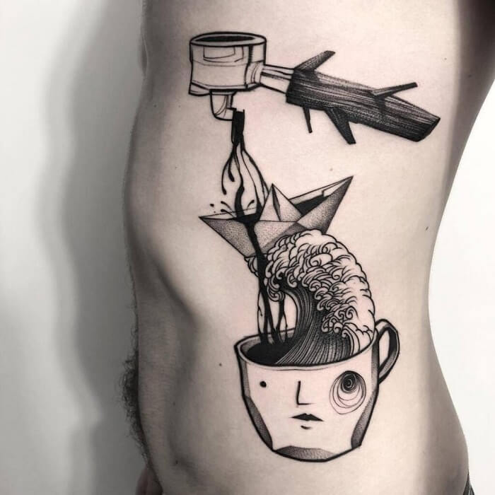 Mẫu tattoo hài hước ở hông cho nam