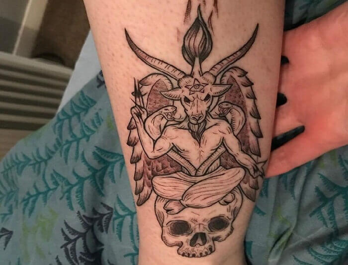 Tattoo mặt quỷ Satan 11